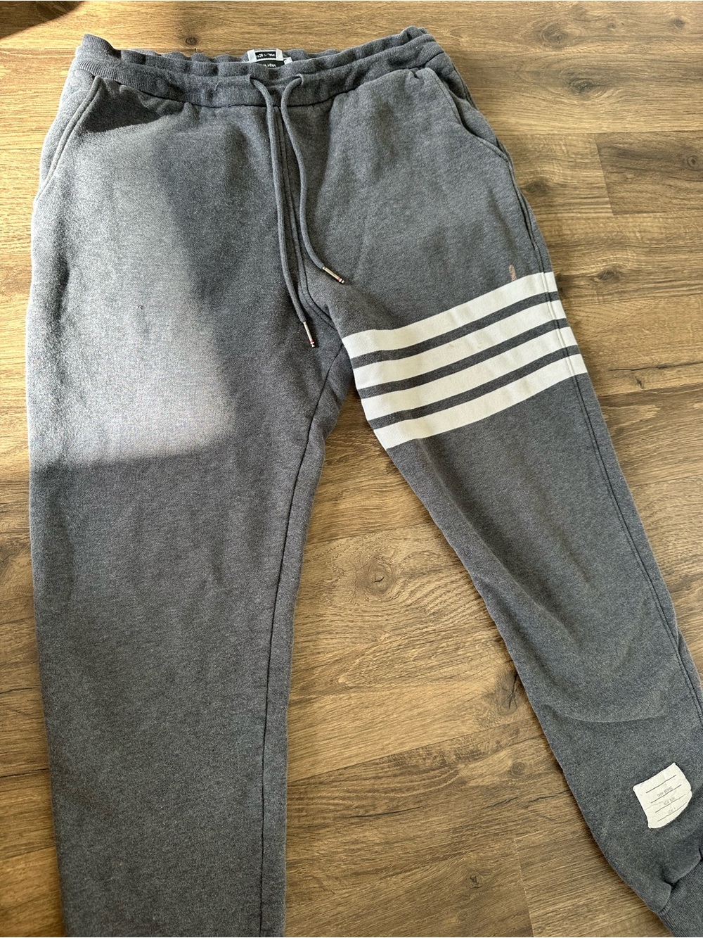 Men’s Thom Browne M grey joggers red white stripe